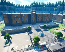 image 1 map Hide & Seek / High School / 50 joueurs